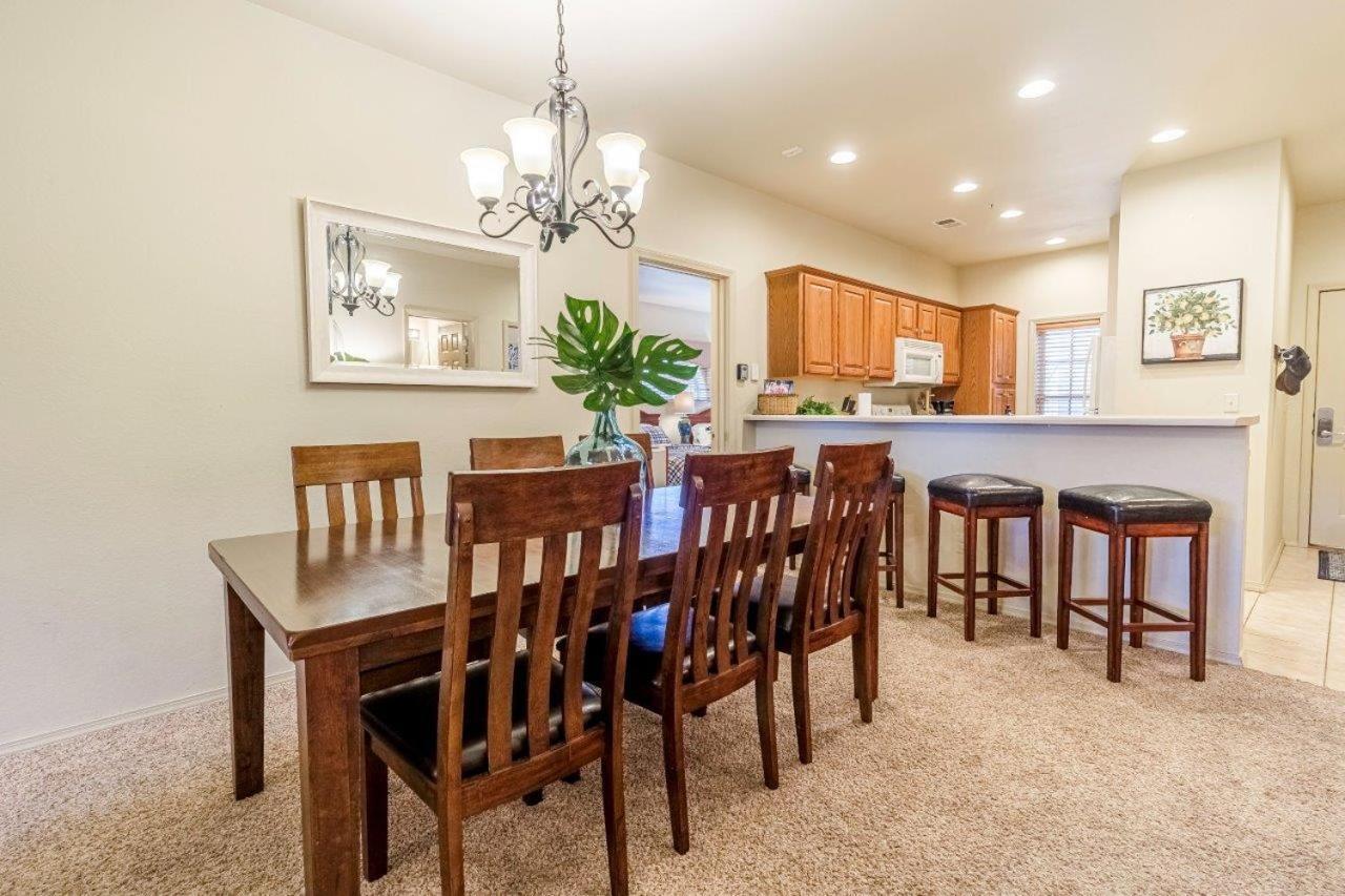 Pools Sleeps 10 Close To 76 Silver Dollar City 0502 Branson Eksteriør billede