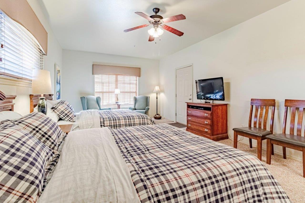 Pools Sleeps 10 Close To 76 Silver Dollar City 0502 Branson Eksteriør billede